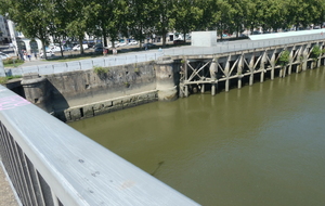 les piliers du pont transbordeur