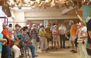 Visite chez un artisan du jambon de Bayonne
 Pierre IbaÏalde 