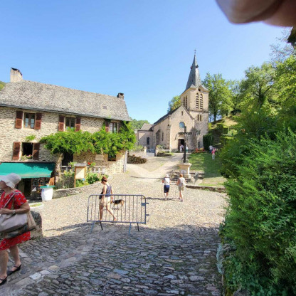 5 au 12 septembre Voyage en AVEYRON à NAJAC - Eglise de Belcastel